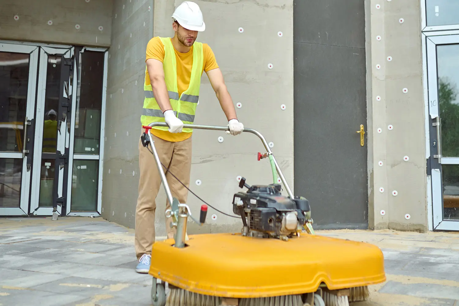 outdoor-cleaning-image